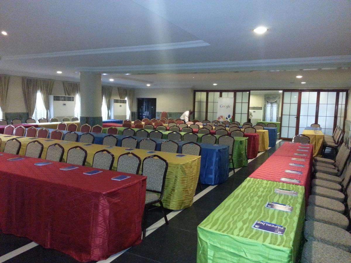 De Rembrandt Hotels And Suites Ikeja Exterior foto